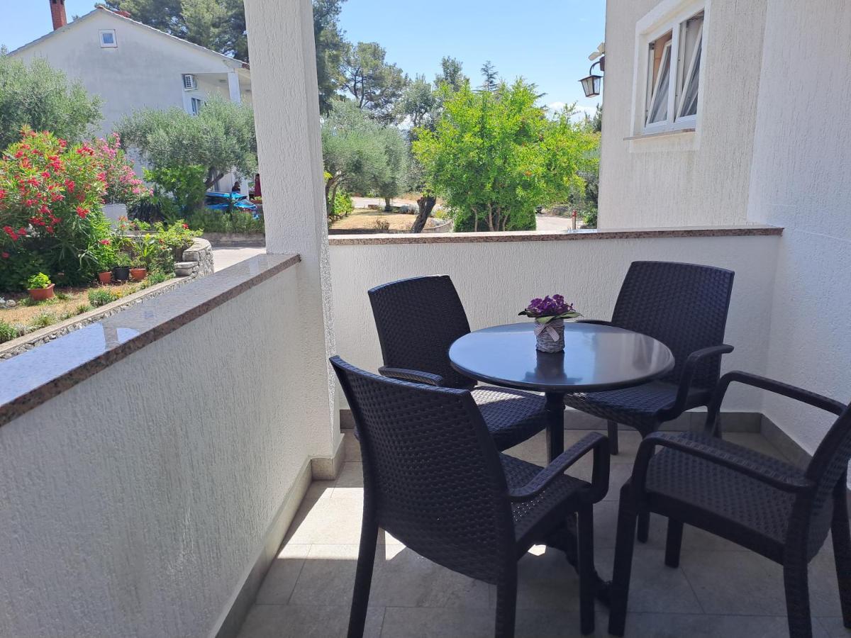 Studio Apartments Maslinik Krk Town Dış mekan fotoğraf