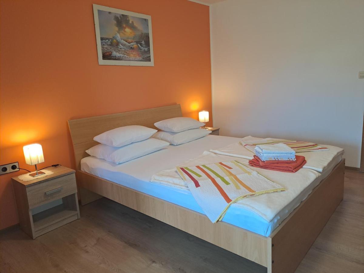 Studio Apartments Maslinik Krk Town Dış mekan fotoğraf