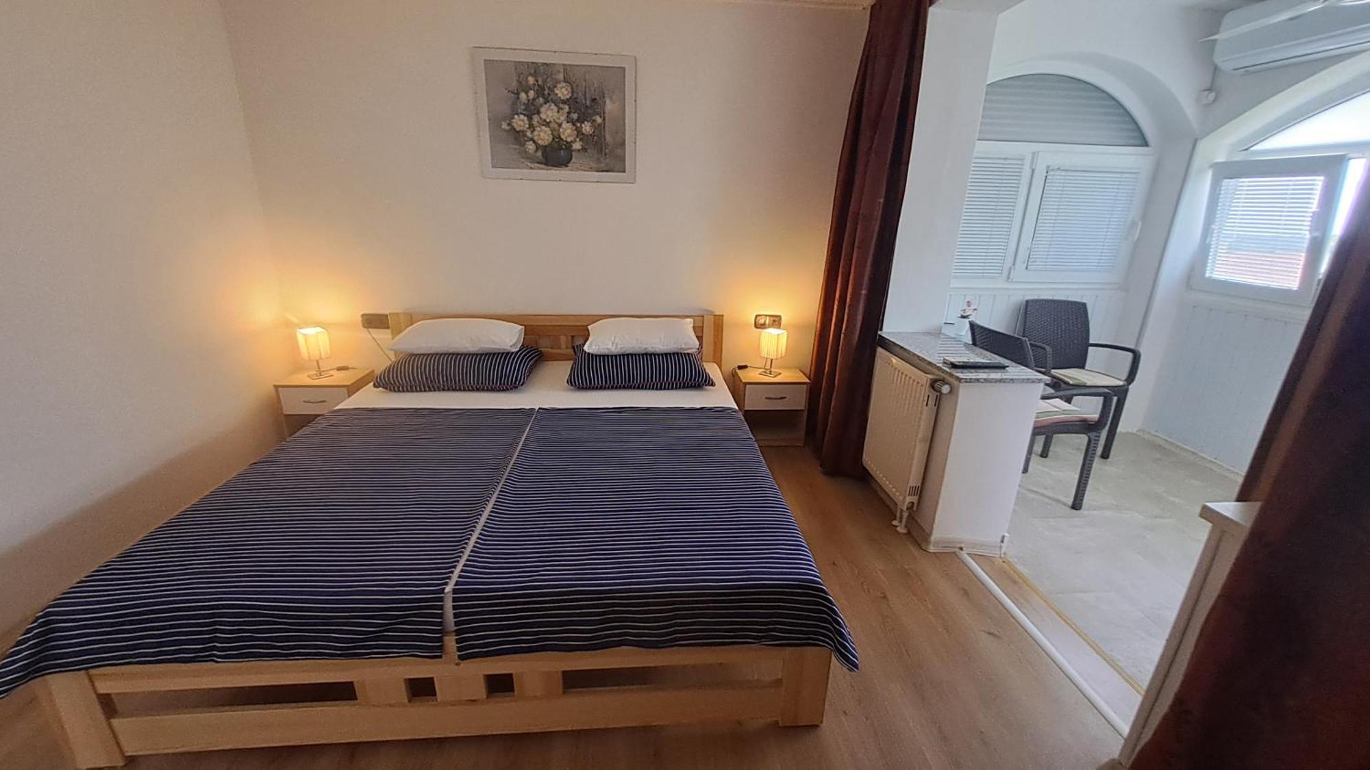Studio Apartments Maslinik Krk Town Dış mekan fotoğraf